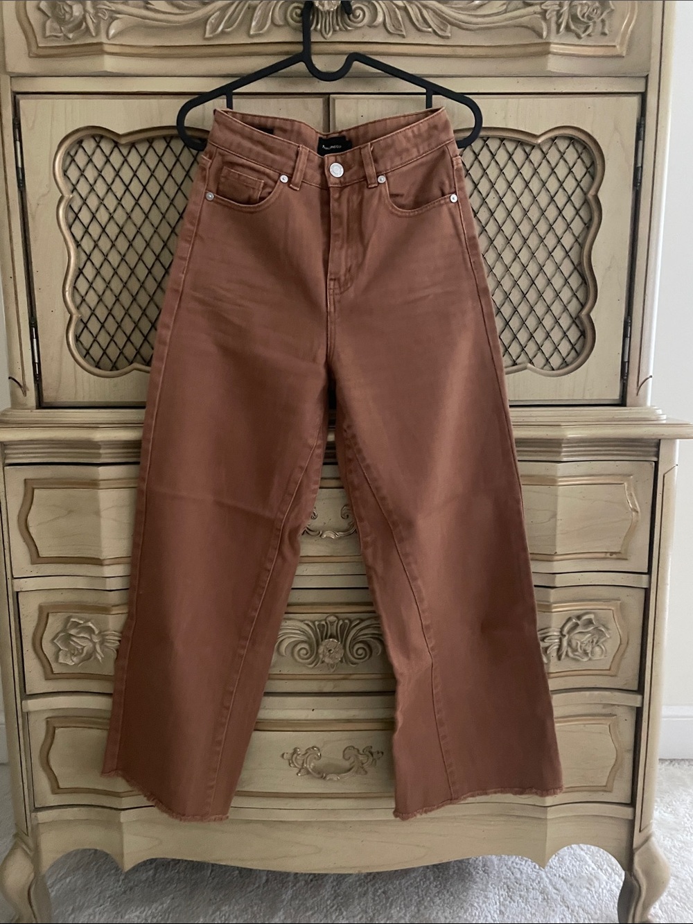 Frank & Oak Wide-Leg High-Rise Jeans in Rust
